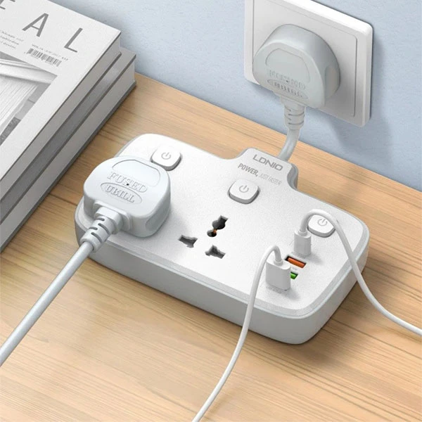 چندراهی برق و شارژر LDNIO SC2413 با ۲ پریز AC و ۴ پورت USB